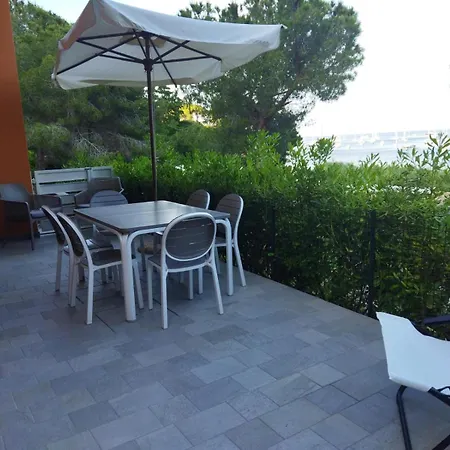 Apartment Sud Est - Goelba *