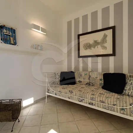 Sud Est - Goelba Апартаменты *