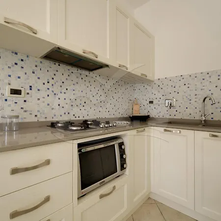 Sud Est - Goelba * ポルト・アッズッロ