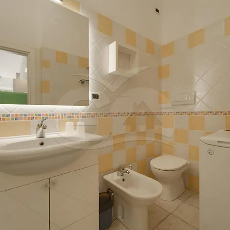 Sud Est - Goelba Apartament Porto Azzurro