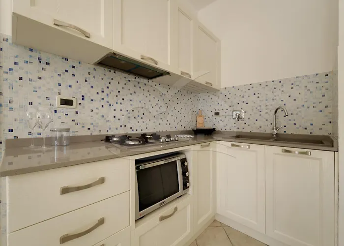 Sud Est - Goelba * ポルト・アッズッロ